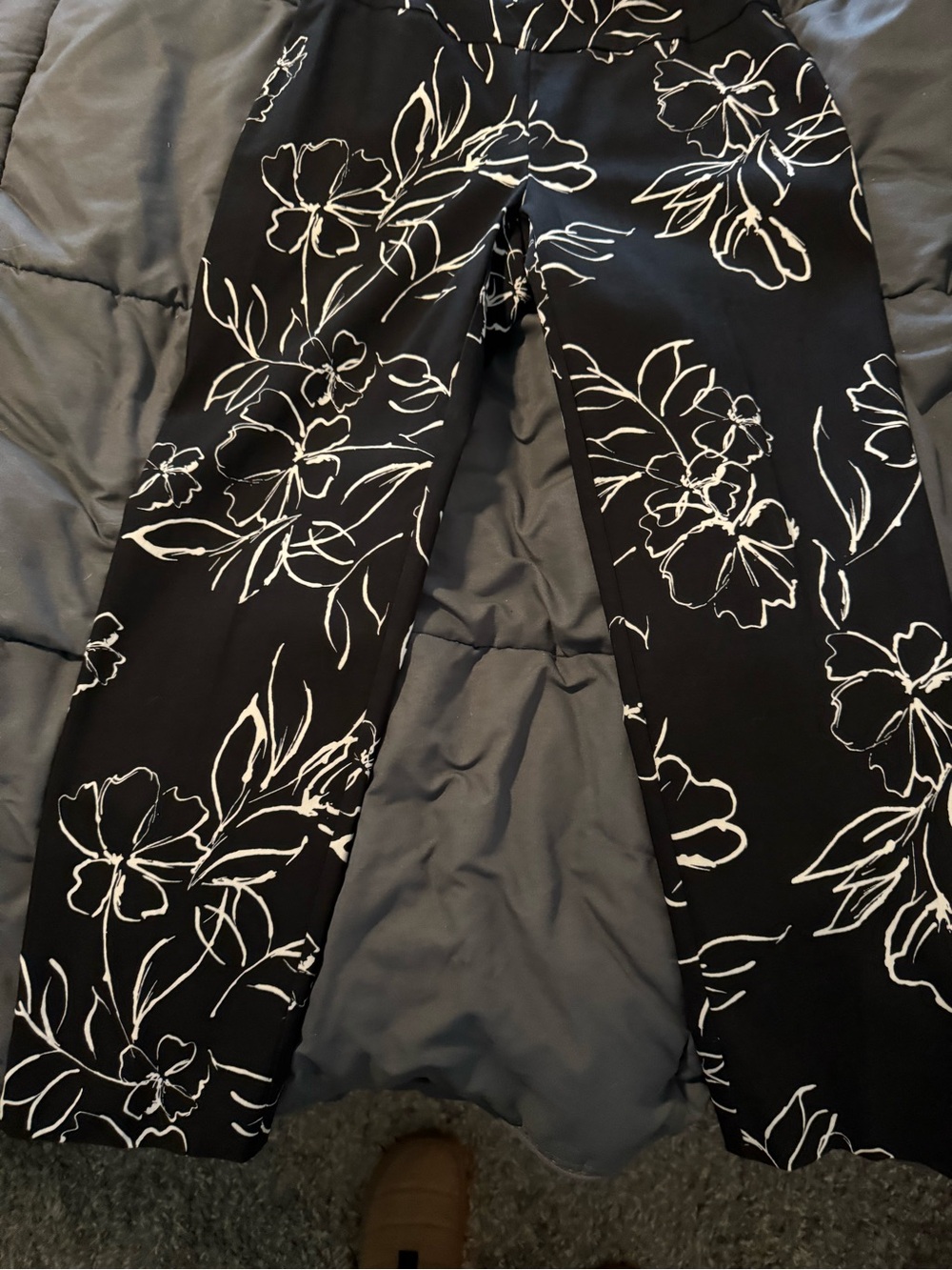Zac & Rachel Black Floral Cropped Pants